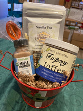 Load image into Gallery viewer, Mini Santa’s Favorite Things Basket